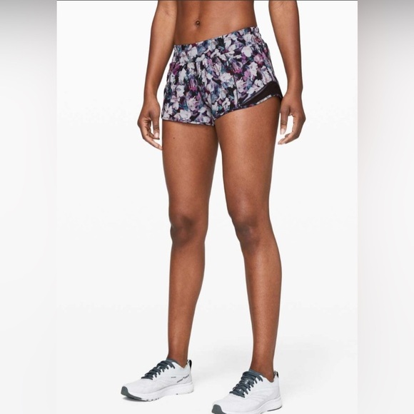 Lululemon Hotty Hot II *2.5" Utopia Multi / Deep Phantom casual yoga short 4 - Picture 4 of 4